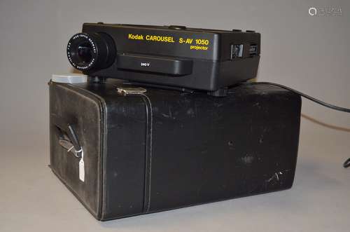 A Kodak Carousel S-AV 1050 Slide Projector, Type J, serial no N1468 2A with an Isco Vario-Projar