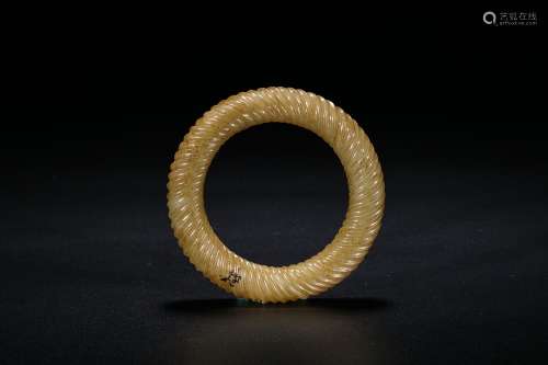 Chinese antique yellow jade ring.