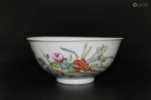 Chinese famille rose porcelain bowl. Guangxu mark and period.