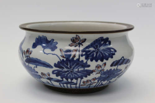 Chinese blue and white porcelain bowl. 19th Century