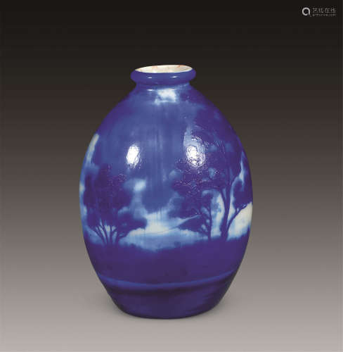 民国  蓝料器风景纹花瓶
