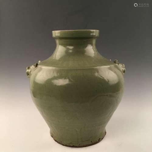 Chinese Longquan Glaze Jar