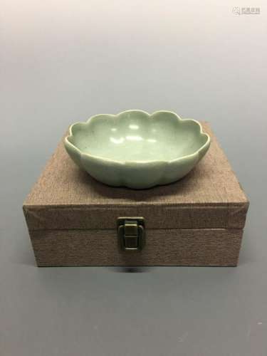 Chinese Ru Type 'Lotus' Bowl