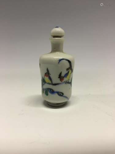 Porcelain Snuff Bottle With Birds