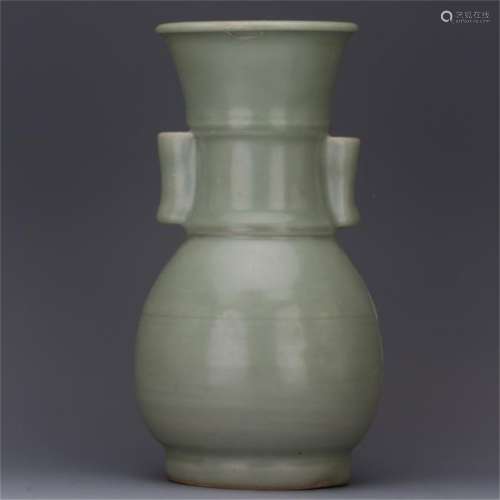 CHINESE PORCELAIN CELADON GALZE FLATTEN VASE