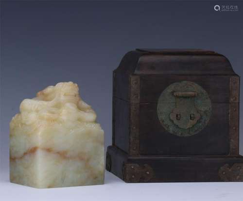 CHINESE WHITE JADE DRAGON SEAL