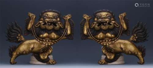 PAIR OF CHINESE GILT BRONZE LIONS WALL PLAQUE