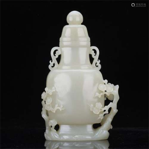 CHINESE WHITE JADE FLOWER VASE