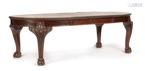 A George III Carved Mahogany Dining Table Height 29 x