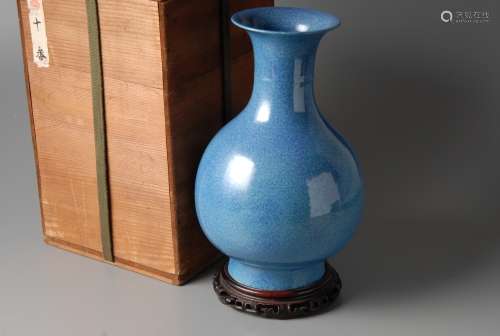 Q-11 蓝釉花瓶红木台