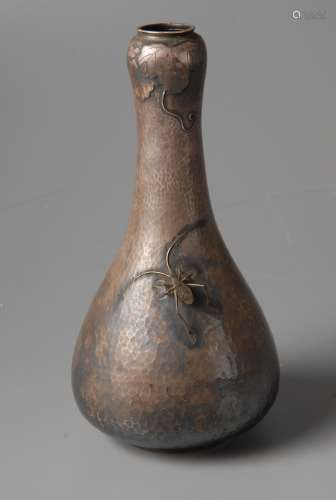 A-137 纯银蟋蟀葫芦形花瓶
