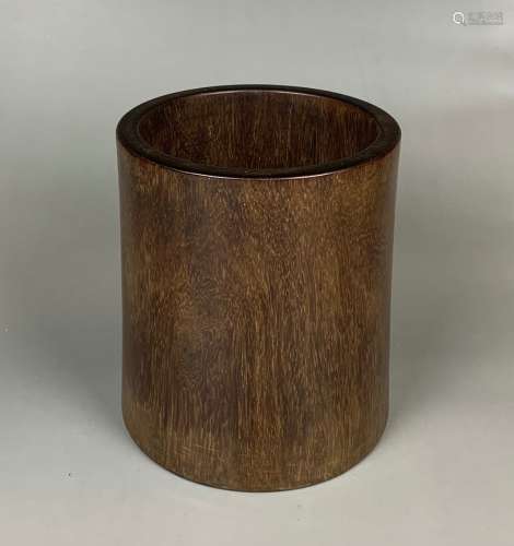 Hard Wood Brush Pot