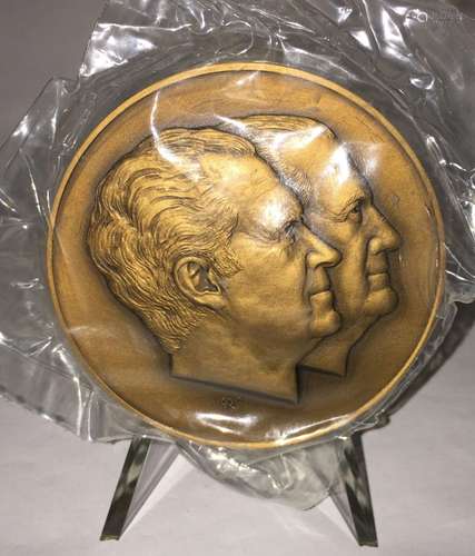 Official 1973 Inaugural Bronze Medal, Nixon, Agnew