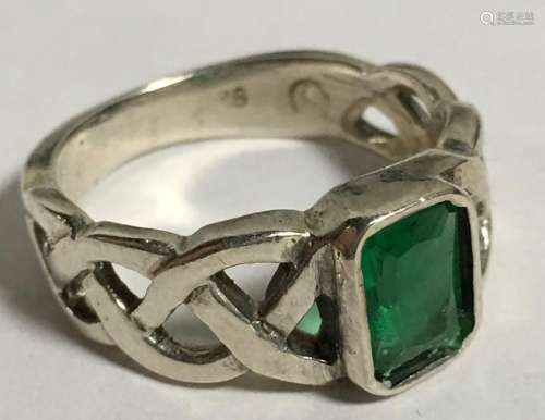 Sterling Silver And Green Stone Ring