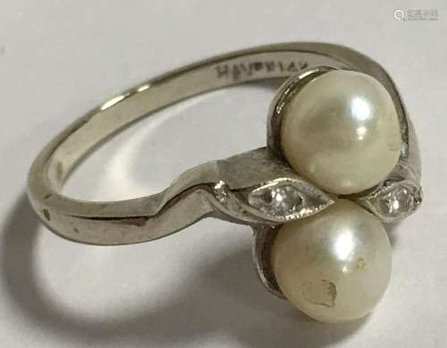 14k Gold, Diamond & Pearl Ring