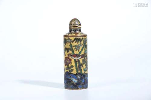 A CLOISONNE ENAMEL SNUFF BOTTLE AND STOPPER