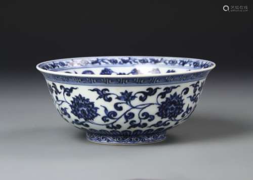 A BLUE AND WHITE BOWL