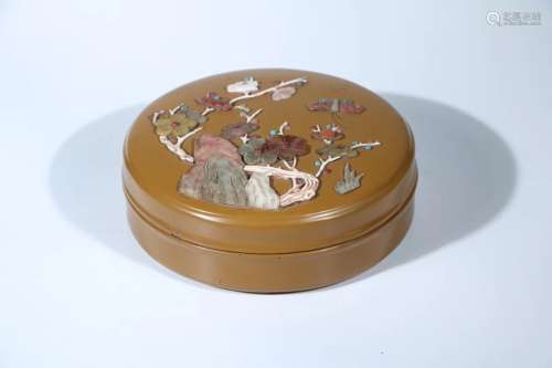 A LACQUER WOODEN BOX AND COVER