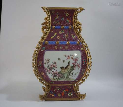 An Exquisite Famille Rose Gilt Decorated Porcelain Vase