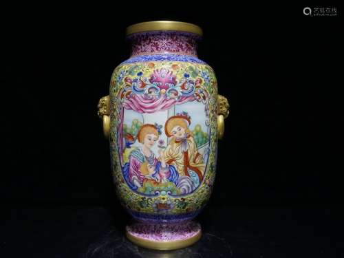 A Magnificent Famille Rose Porcelain and Gilt Decorated Vase