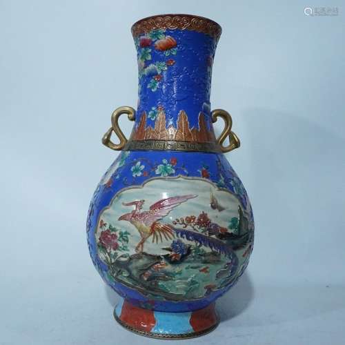 A Famille Rose Porcelain Vase