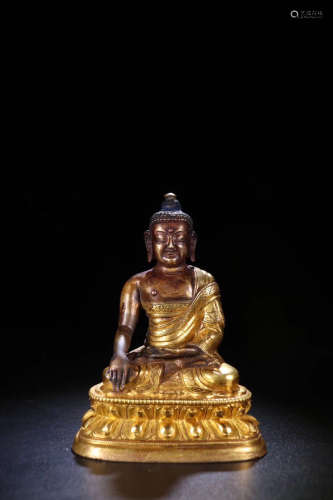 17-19TH CENTURY, A SITTING SAKYAMUNI STATUE, QING DYNASTY