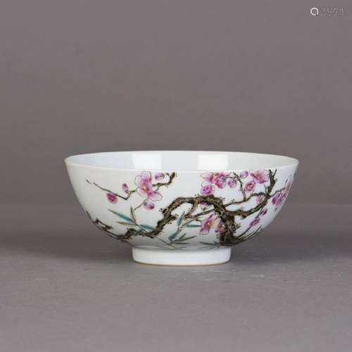 A CHINESE PORCELAIN BOWL