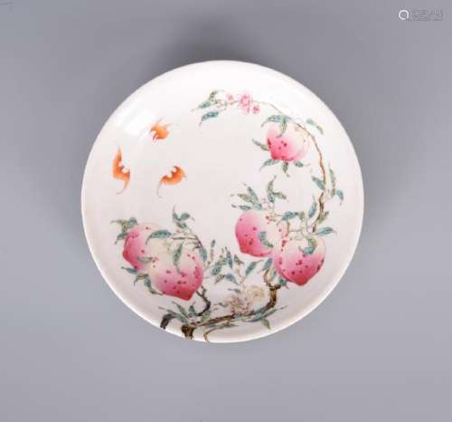 A FAMILLE ROSE 'PEACH AND BAT' PLATE