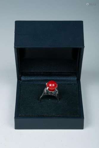 RED CORAL RING PLATINUM 900