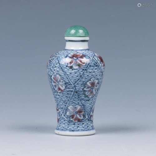 CHINESE BLUE WHITE & COPPER-RED LOTUS SNUFF BOTTLE