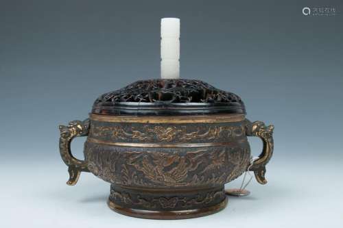 BRONZE CENSER WITH JADE HANDLE COVER