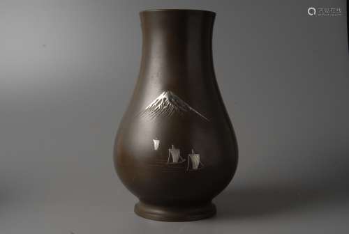 2-47-28 银镶嵌铜花瓶