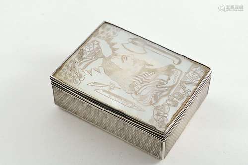 A william iv silver snuff box