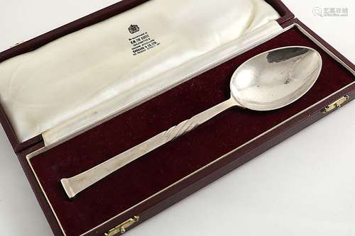 An early 20th century seal top spoon