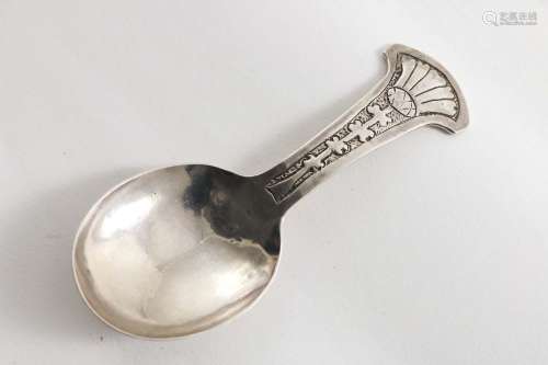 A late victorian handmade caddy spoon