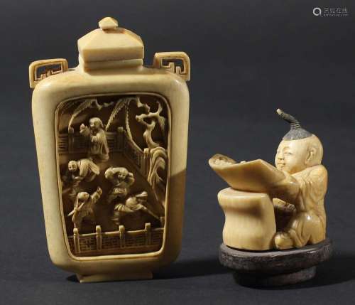 Chinese canton snuff bottle,late 19th century and probably bone, carved with