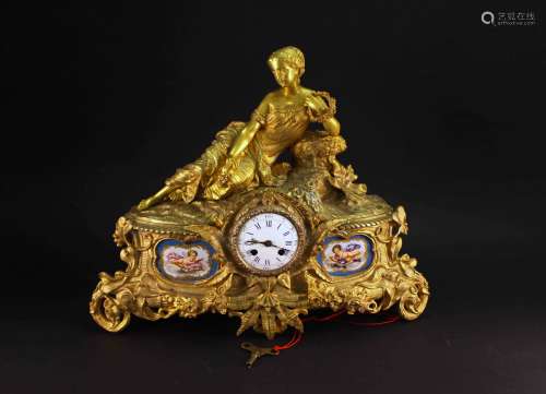 19世纪 法国鎏金铜西洋少女座钟