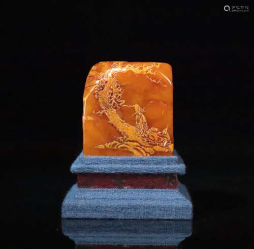 A TIANHUANG STONE CARVED LANDSCAPE PATTERN SEAL