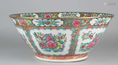 Very large Chinese Cantonese bowl with Family Pink