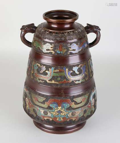 Antique Japanese cloisonne vase with salamander decor.