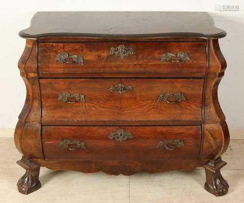 Dutch burr walnut Baroque-style curved chest of drawers