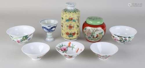 Eight times old / antique Chinese porcelain. Consisting