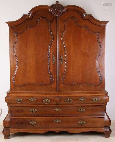 18th Century Dutch oak Rococo cabinet with bronze