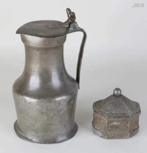 Twice 18th century tin. Consisting of: Acorn valve jug