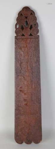 18th Century Frisian carving oak oak mangle shelf.