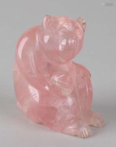 Old / antique rose quartz bear. China. 20th century.