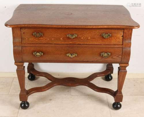 Oak Baroque-style chest of drawers with star legs and