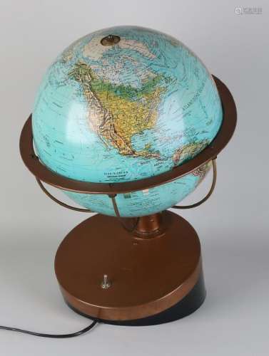 Old illuminated and rotating globes. By Scan Globe AIS