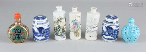 Lot of various old Chinese porcelain. Among others: