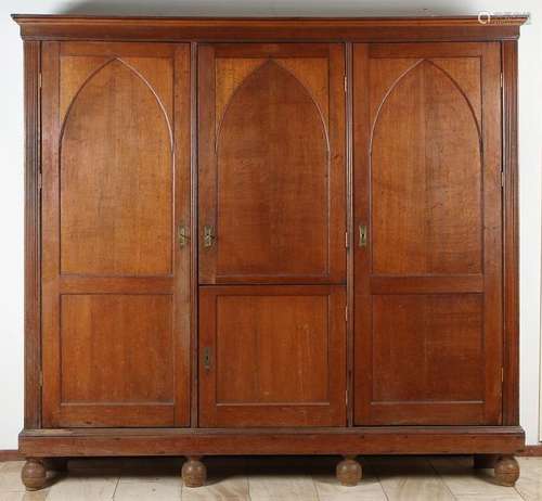 Three-door Dutch bookcase. Circa 1840 - 1860. Oak,